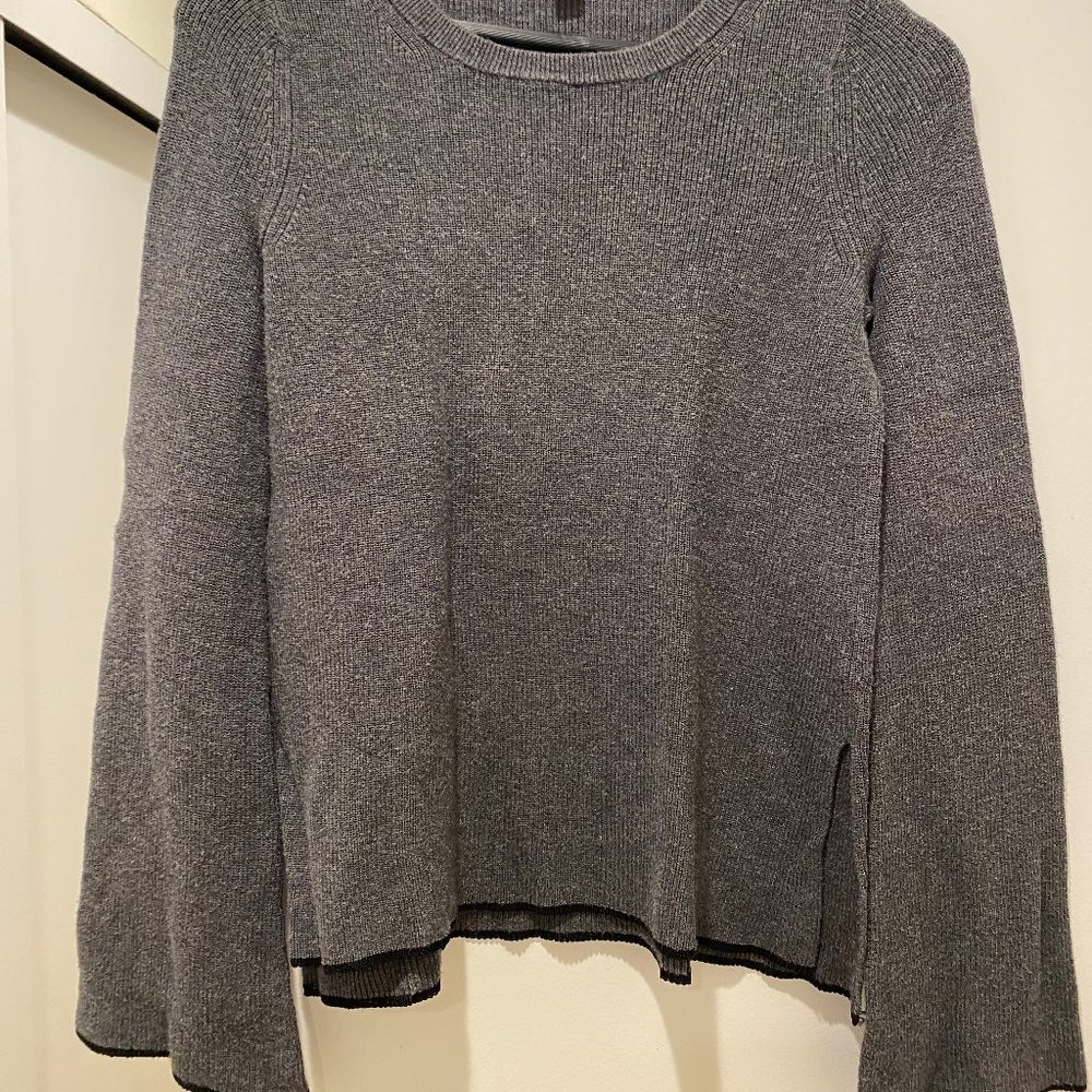 Vince Camuto crewneck sweater